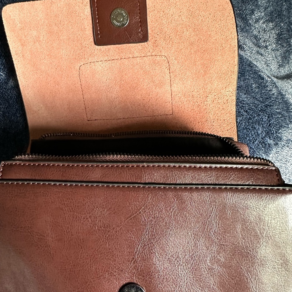 Leather Backpack - Picture 6 of 8